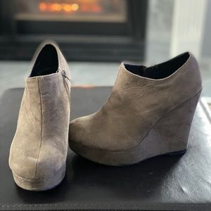 Chinese Laundry Wedge Ankle Boots